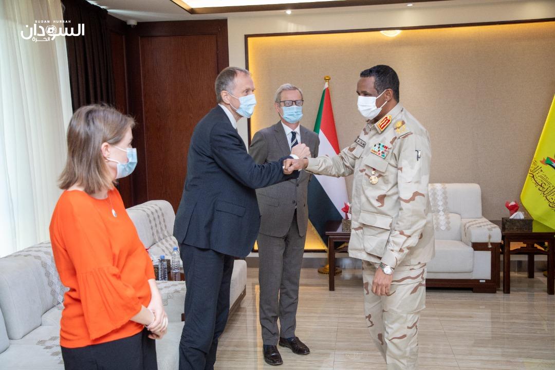 النائب الأول لرئيس مجلس السيادة يلتقي المبعوث النرويجي للسودان