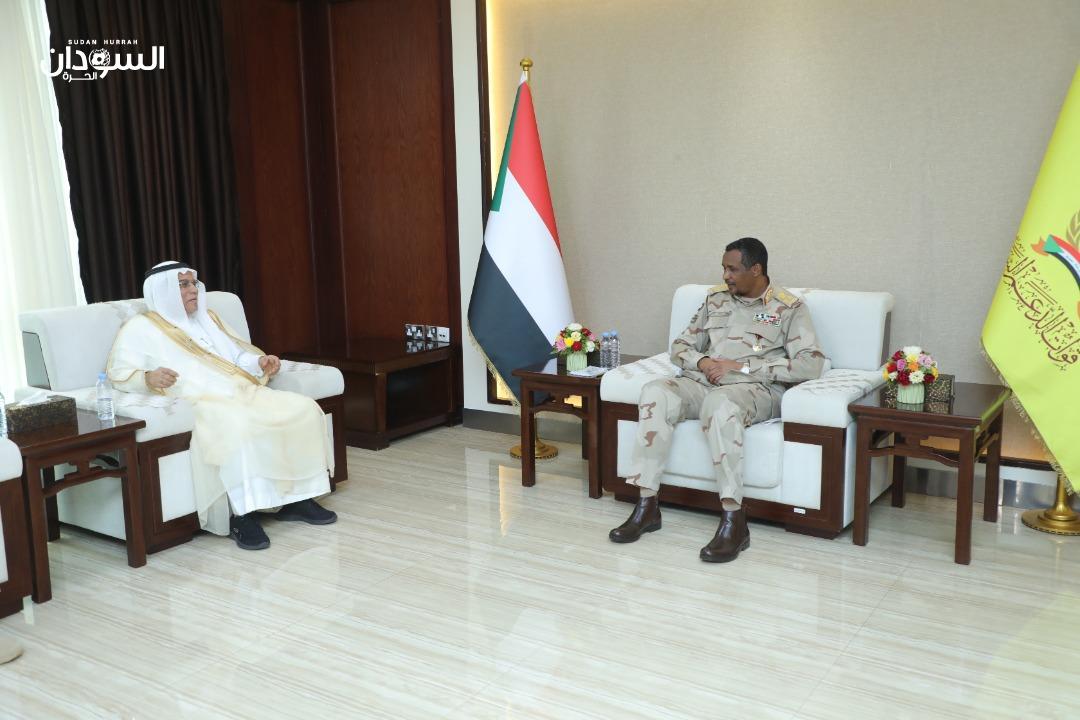 نائب رئيس مجلس السيادة يلتقي سفير المملكة العربية السعودية