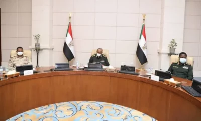 البرهان: سأتعاون مع حمدوك لإنجاح الفترة الانتقالية