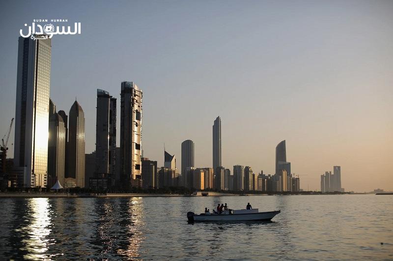 3 قتلى و6 جرحى في انفجار صهاريج محروقات بترولية بابوظبي