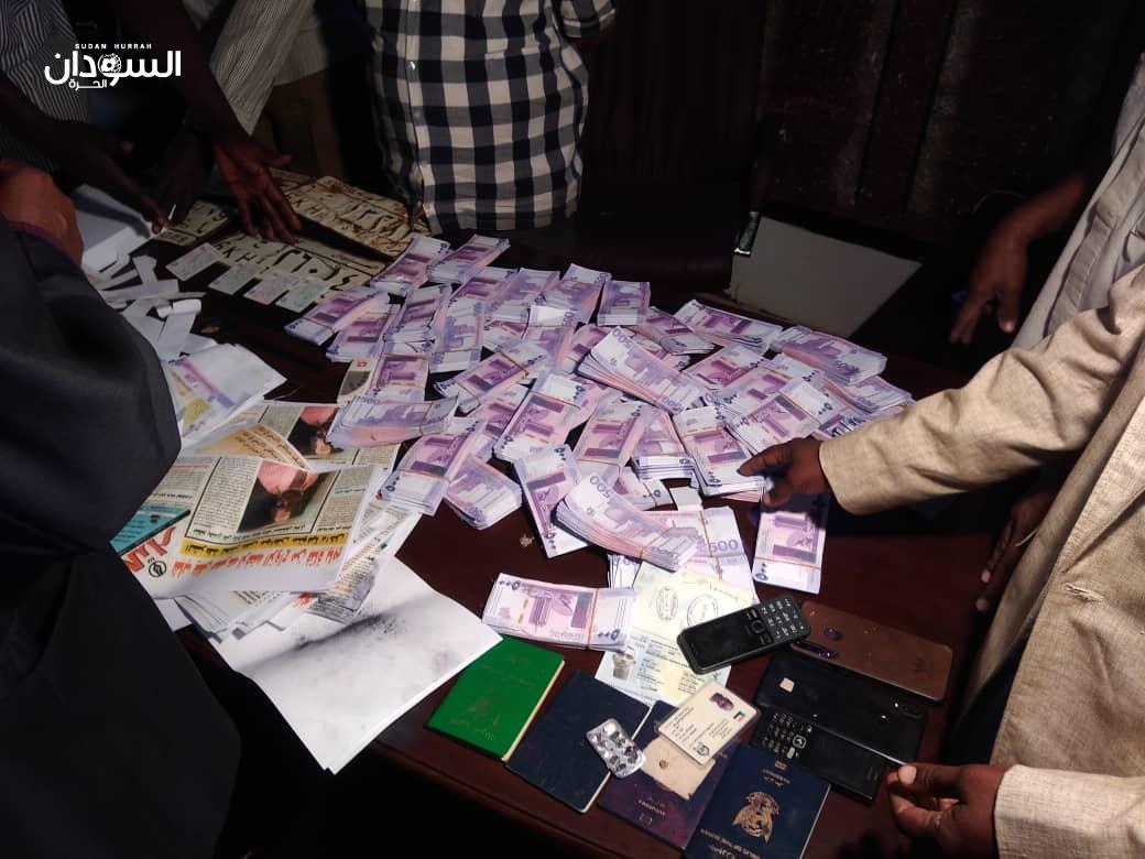 ضبط شبكة إجرامية تزيف العملة فئة الـ(500) جنيه بالدويم