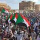 إستشهاد مواطن ومحتجون يصلون القصر الجمهوري
