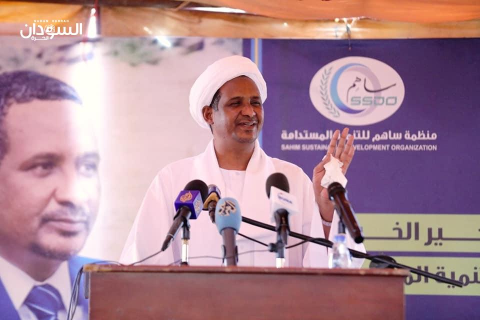 نائب رئيس مجلس السيادة يمتدح جهود شباب السودان ويتبرع بمليون دولار