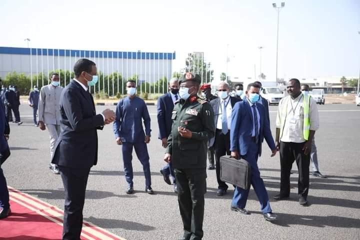 السودان.. حميدتي يقود وفد عسكري إلى جوبا