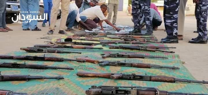 مكافحة التهريب تضبط أسلحة مختلفة