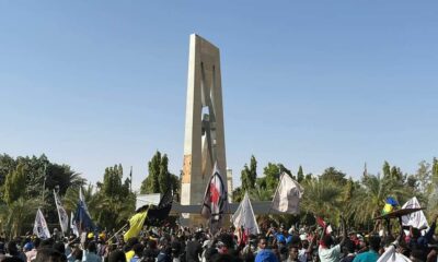 عاجل: الثوار يصلون بوّابة القصر الجمهوري الجنوبية