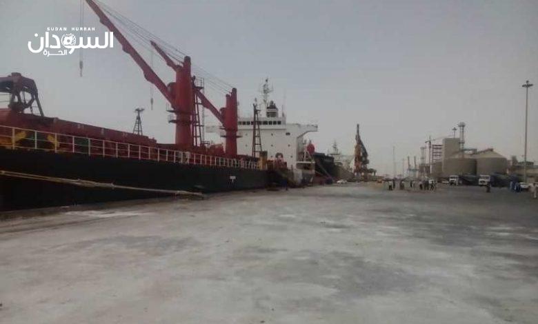 حراك كبير في ميناء بورتسودان