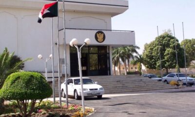 السودان يرحب بتصنيف مليشيا الحوثي جماعة إرهابية
