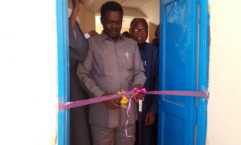 صورة لمناوي تثير الجدل في الأسافير