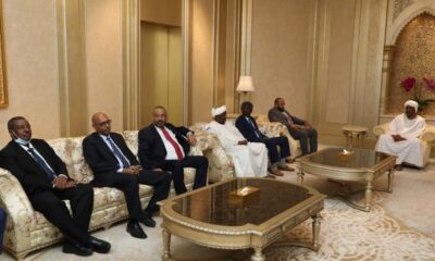 البرهان يدعو لتذليل عقبات الجالية السودانية في الإمارات – السودان الحرة