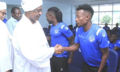 رئيس اتحاد الكرة السوداني في”فندق الهلال” – السودان الحرة