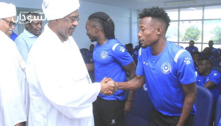 رئيس اتحاد الكرة السوداني في”فندق الهلال” – السودان الحرة