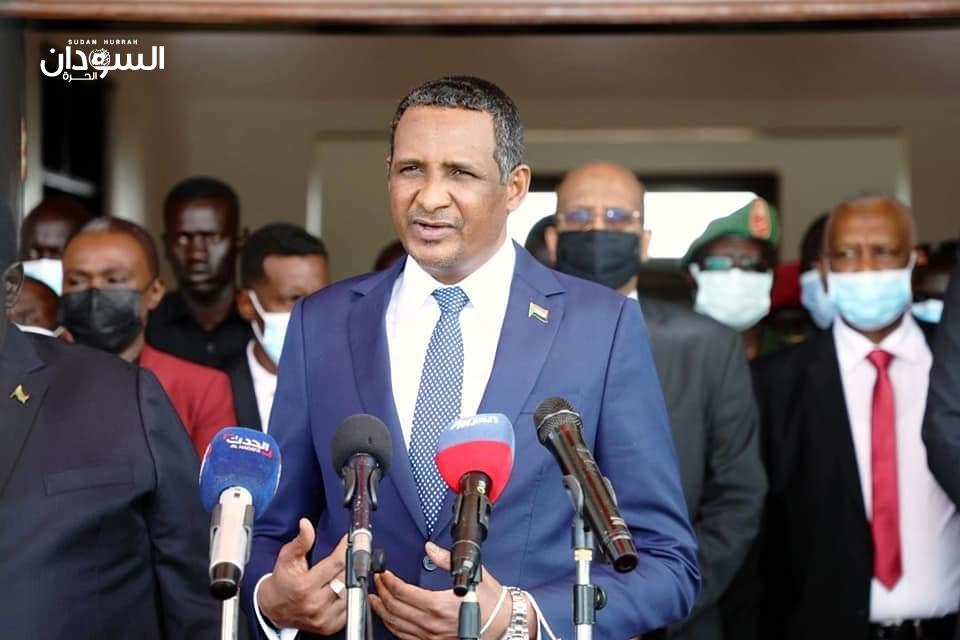 دقلو: قبضنا على (40) شخصاً من كبار المتلاعبين بالذهب والدولار