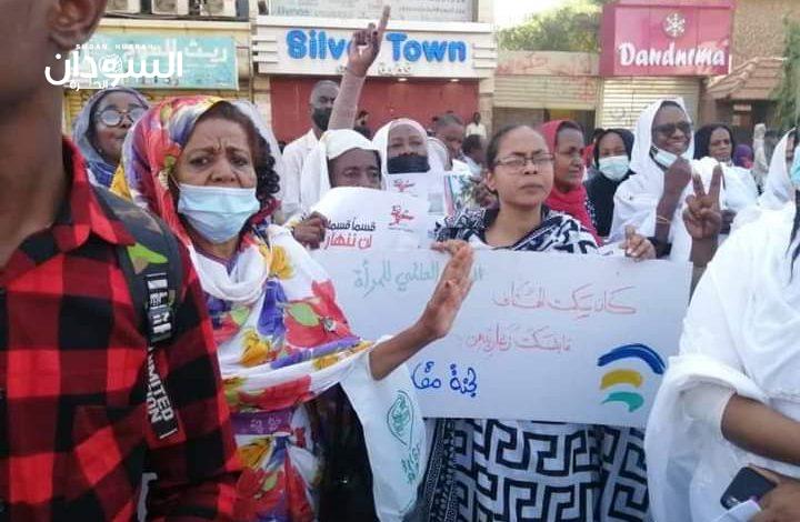 موكب نسوي ببحري - السودان الحرة