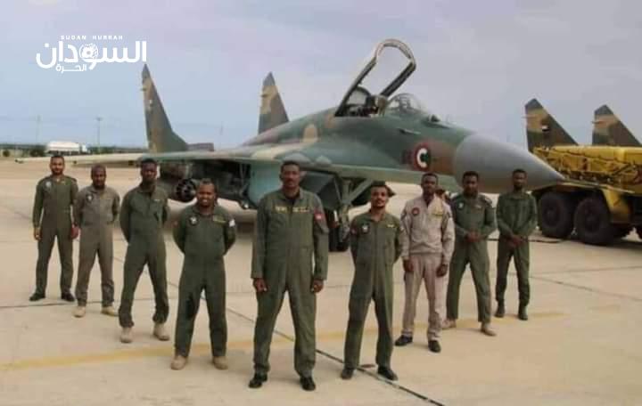 ماذا يحدث في القوات الجوية؟