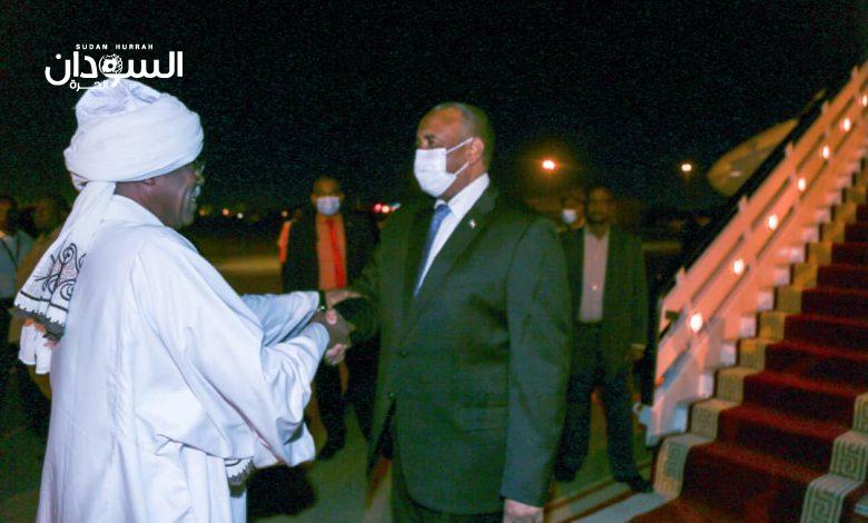 البرهان يعود للبلاد ووزير الخارجية يكشف تفاصيل جديدة