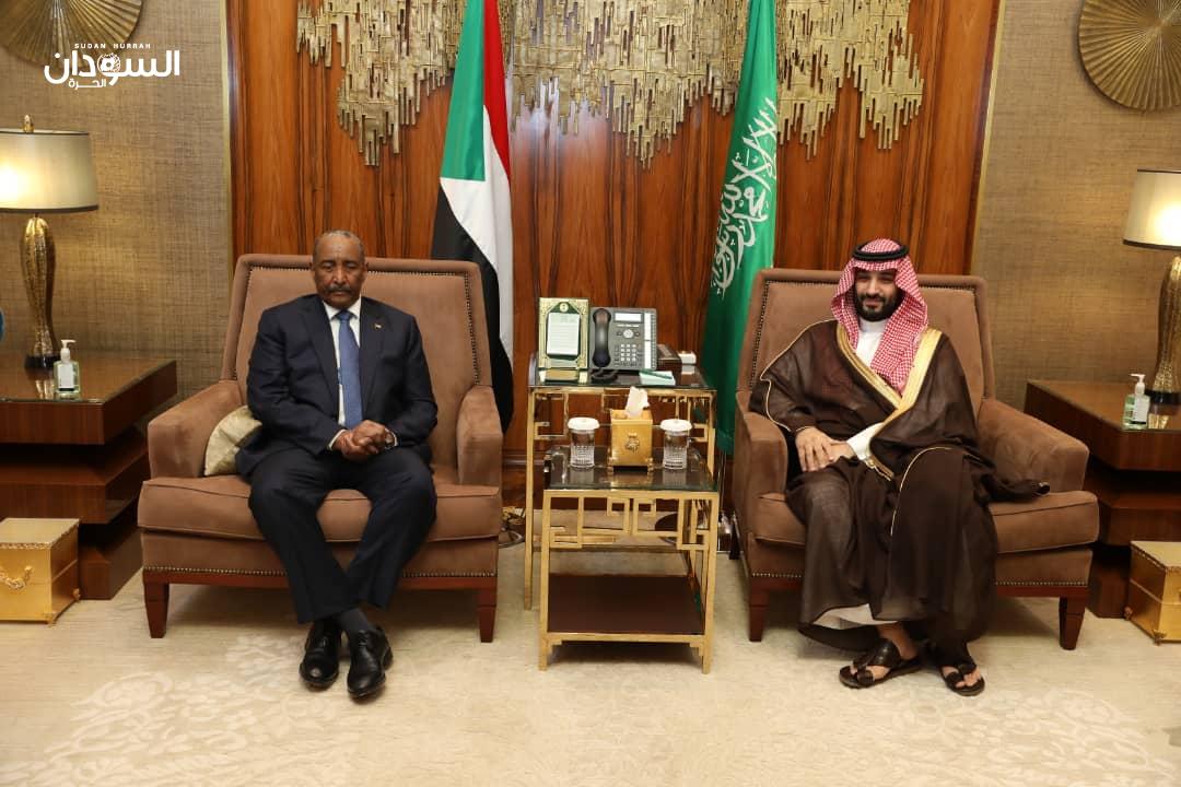 أمن البحر الأحمر ومكافحة الإرهاب والاستثمار على طاولة البرهان وبن سلمان