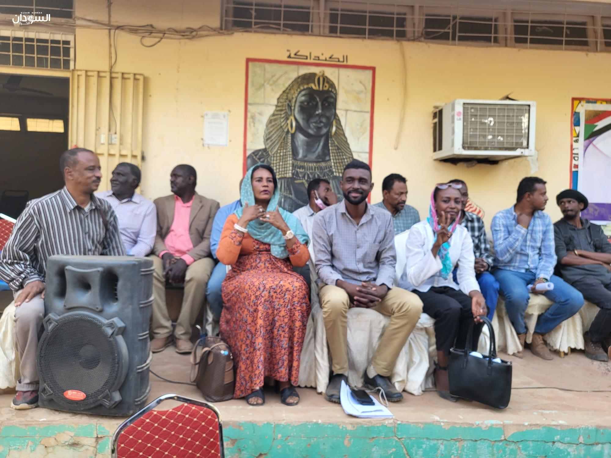 الصحفيون السودانيون ينتخبون لجنة تمهيدية تقودهم لانتخابات بعد ثلاثة أشهر