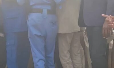 عاجل (السوداني): مجهولان يقتحمان مقر انعقاد الجمعية العمومية لنقابة الصحفيين، ويحاولان إثارة الفوضى، وتمّت السيطرة عليهما، والآن عملية الترشيح والتصويت تتواصل.