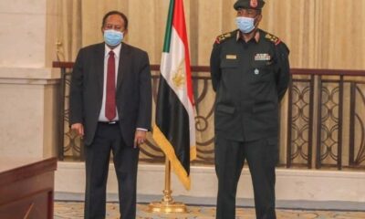 البرهان يلتقي حمدوك في الإمارات