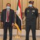 البرهان يلتقي حمدوك في الإمارات
