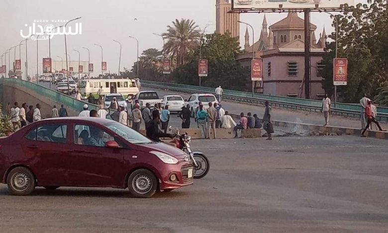 إغلاق كوبري المك نمر وحظر التجمعات وسط الخرطوم