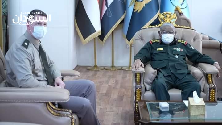 ماذا دار في لقاء رئيس الأركان والملحق العسكري الأمريكي؟