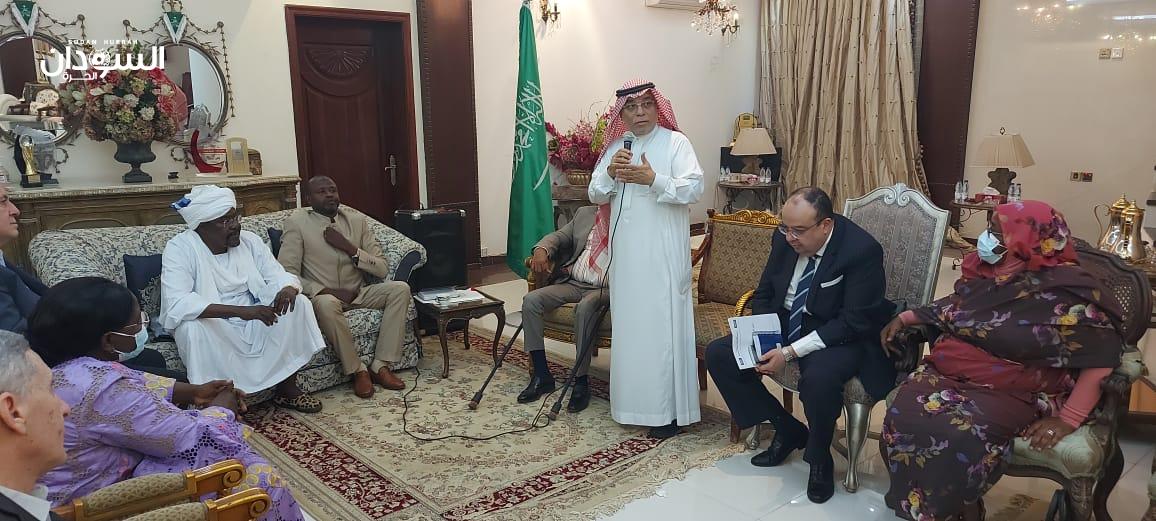 الجبهة الثورية تطّلع السفراء العرب على مبادرة (السودان أولاً)