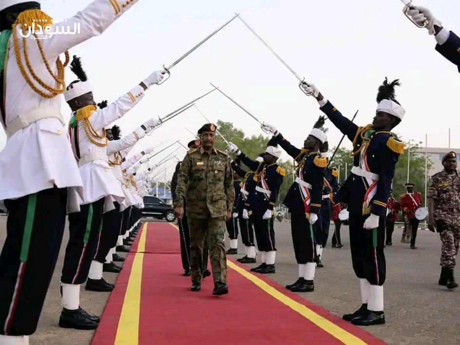 البرهان: المؤامرات التي تُحاك ضد البلاد ظلت تحركها أيادٍ من أبنائها