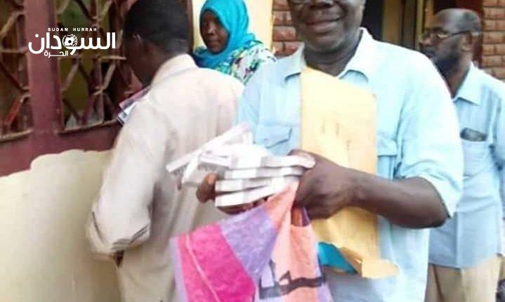 لجنة المعلمين السودانيين تعلن عن يوم”صرف المرتب” ومؤتمر صحفي – السودان الحرة