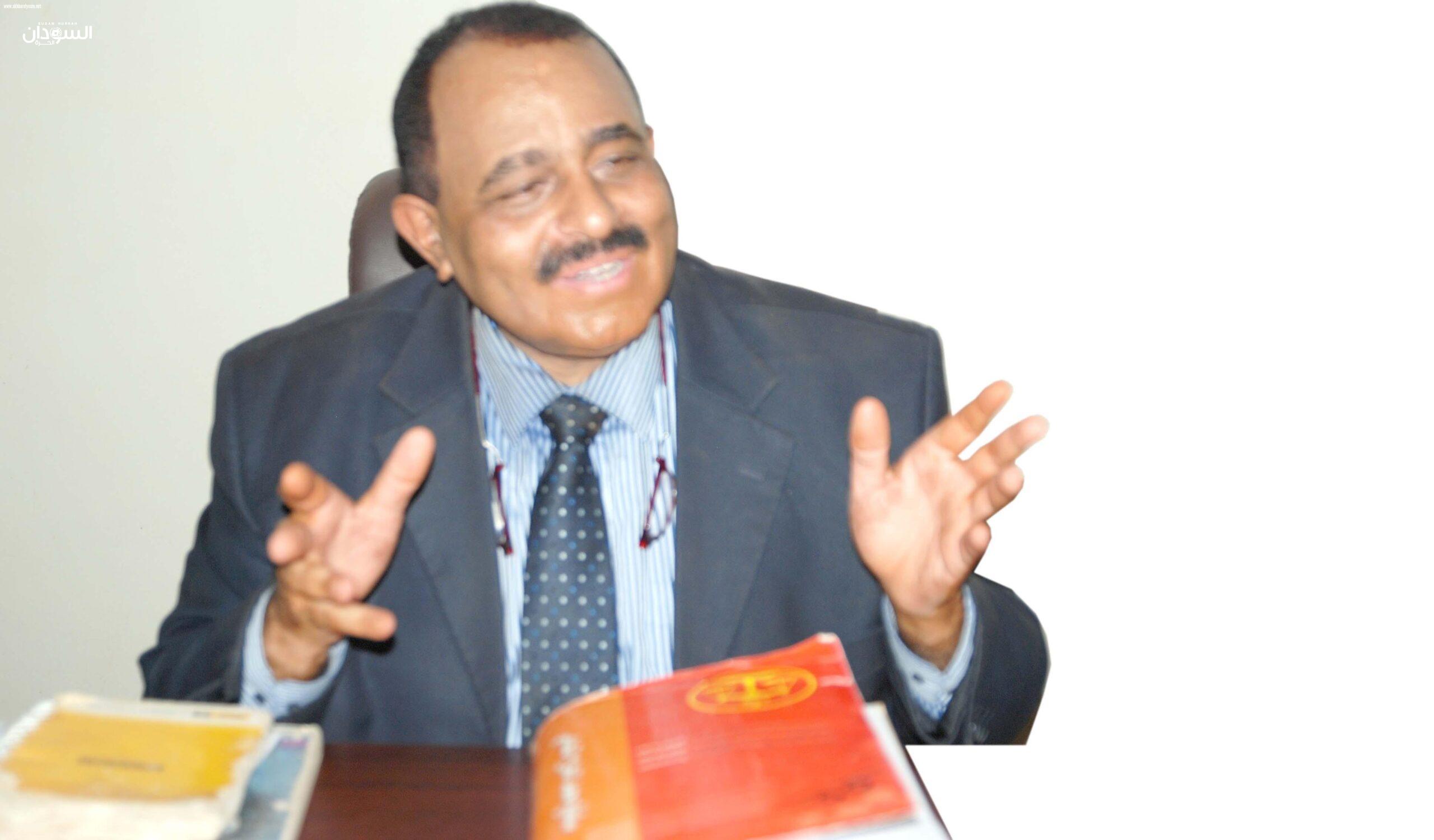 ساطع الحاج: الحرية والتغيير لم تعد القائد الوحيد للساحة السياسية