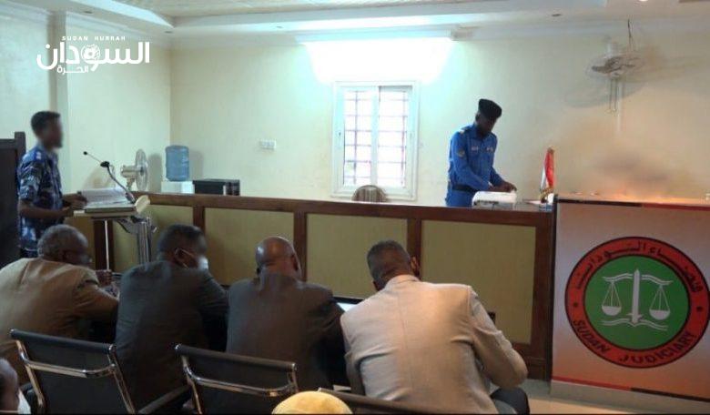 وزارة ترجئ مزاولة المفصولين لعملهم بعد إعادتهم عبر المحكمة