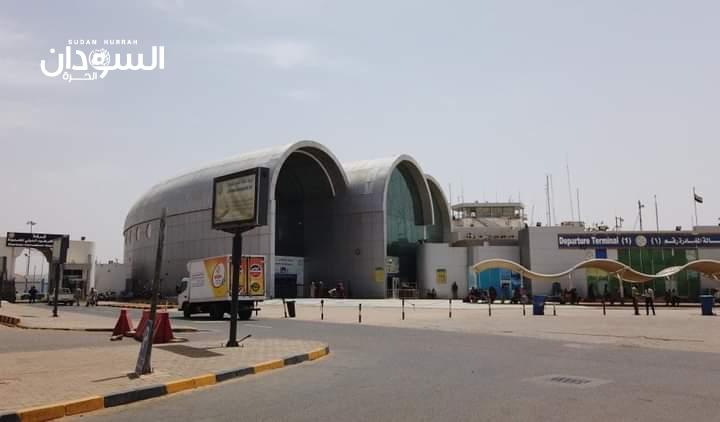 ماذا يحدث في مطار الخرطوم؟