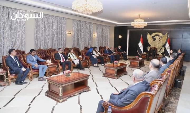 لقاء بين البرهان و وفد المجتمع المدني المصري – السودان الحرة