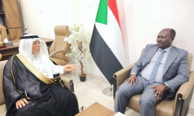 وزير الداخلية يبحث مع السفير السعودي آفاق التعاون بين البلدين