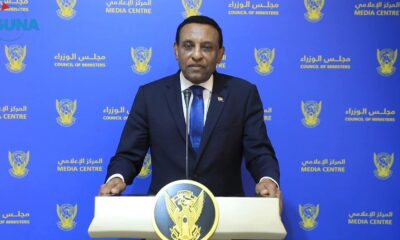 رئيس الوزراء يتواصل مع أساتذة جامعيين وخبراء للتشاور حول أولويات المرحلة القادمة وترشيح بعض الأسماء لتولي مناصب وزارية