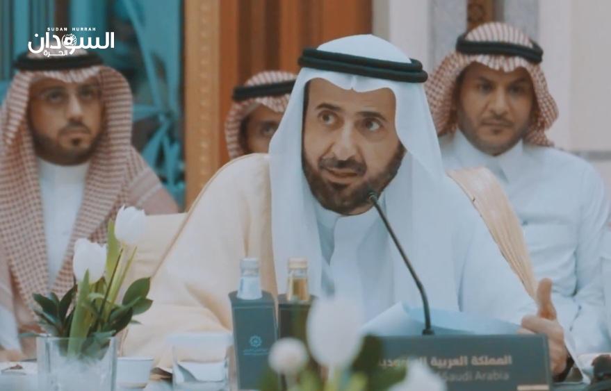 نسبة لارتفاع درجات الحرارة في يوم عرفة.. وزير الحج السعودي يطالب الحجاج بالبقاء داخل المخيمات من الساعة (10) صباحاً وحتى الـ(4) عصراً.. ويؤكد أن المشي الجماعي العشوائي يُعد خطراً على أرواح الحجاج