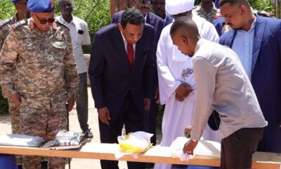 كامل إدريس يقف على ضبط  نصف طن من المخدرات ببورتسودان ويطالب بإيقاع أقصى العقوبات