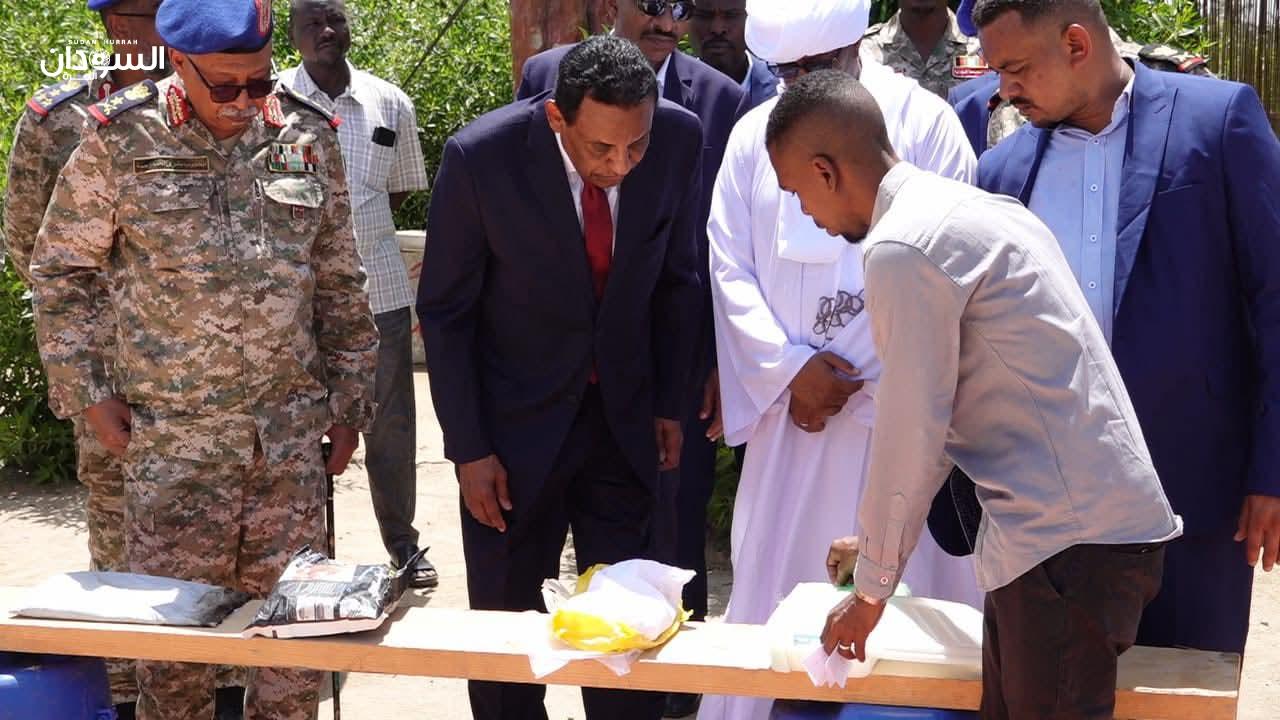 كامل إدريس يقف على ضبط نصف طن من المخدرات ببورتسودان ويطالب بإيقاع أقصى العقوبات